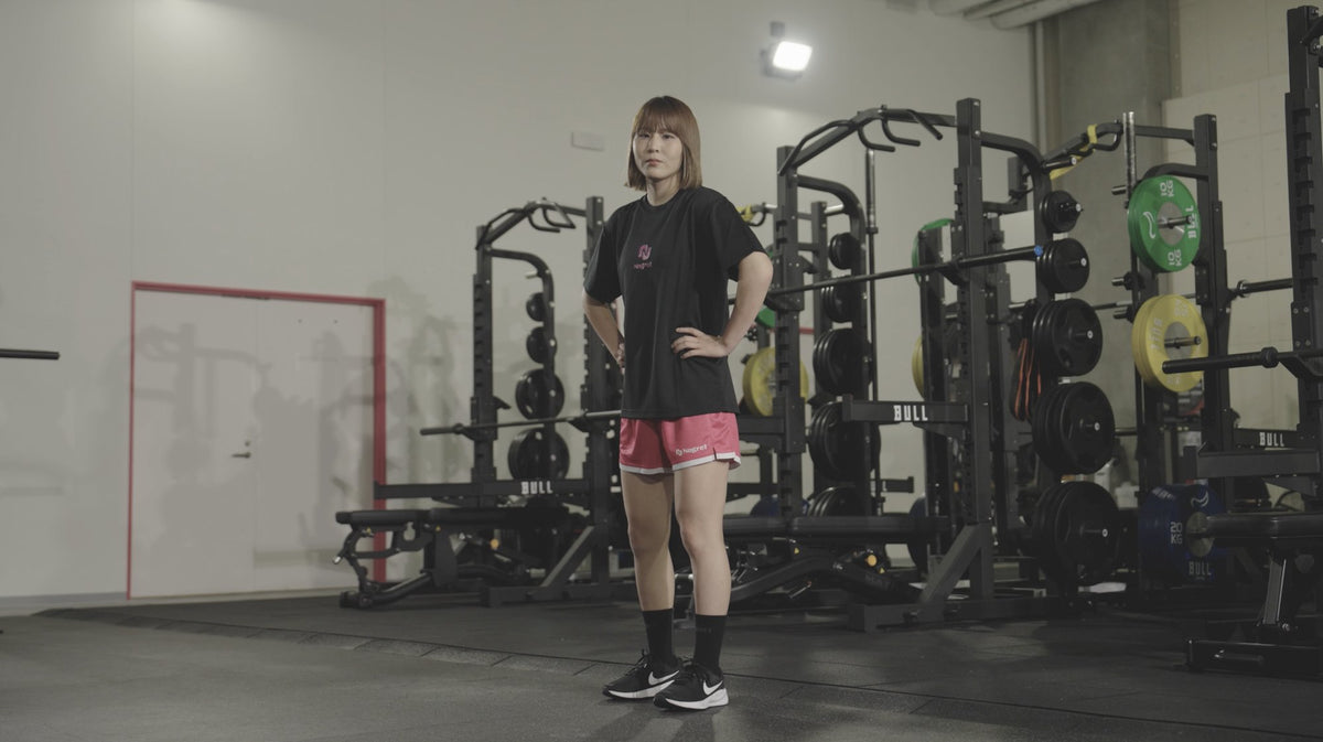 N SPORTS Tシャツとレディースゲームパンツの着用ルック