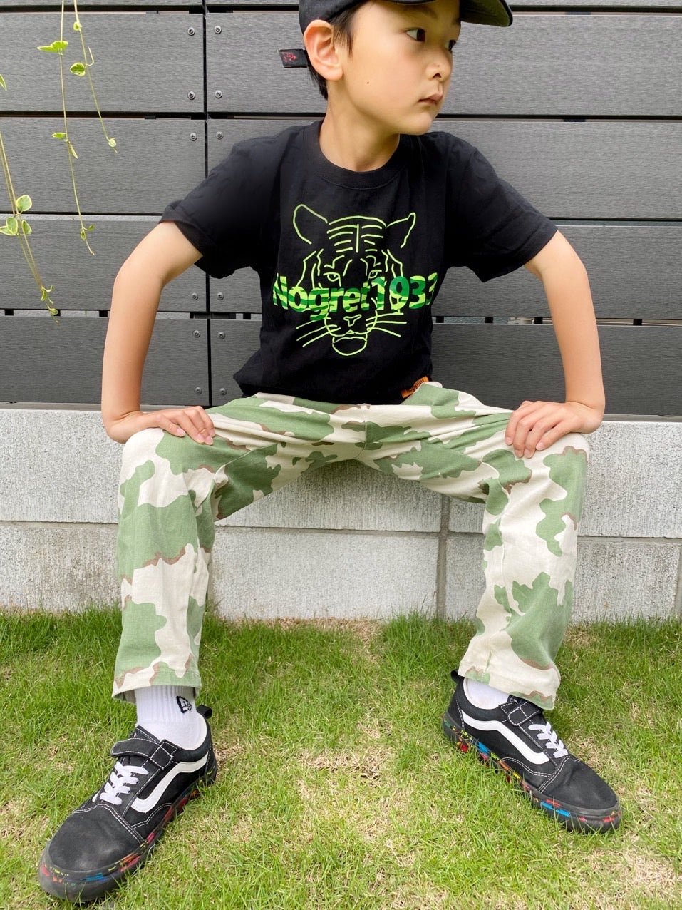 T-shirt model TIGER(BLACK/GREEN)